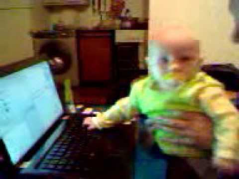 Егор за ноутбуком смотреть онлайн