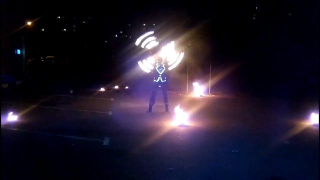 Огненное фаер шоу на свадьбу, юбилей, корпоратив, заказ артистов в Ростове смотреть онлайн