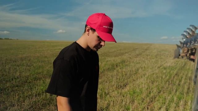 За что механизаторы любят трактор Ростсельмаш 2400 смотреть онлайн