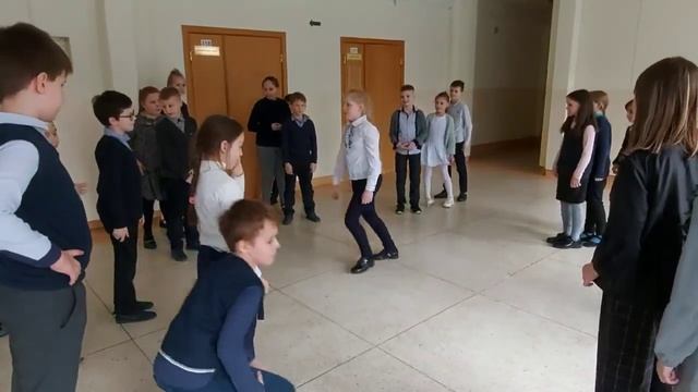 Активная переменка. Игра "Шишки, жёлуди, орехи" смотреть онлайн