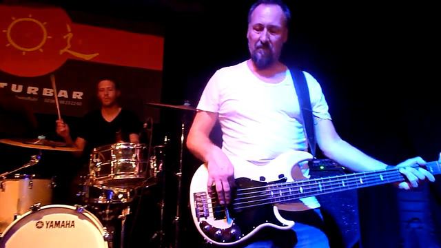 Dennis Hormes Band@Sol Kulturbar Mülheim - Moring Lights смотреть онлайн