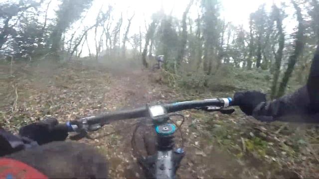 VTT GoPro / BEAUCOUP DE BOUE ET UNE CHUTE #19 смотреть онлайн