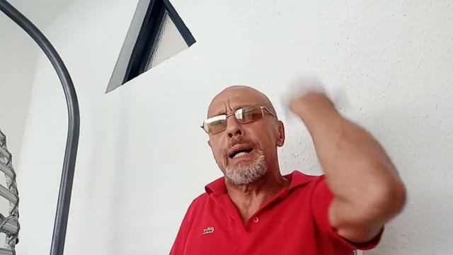 Два дальнобойщика сняли дорожную .... смотреть онлайн