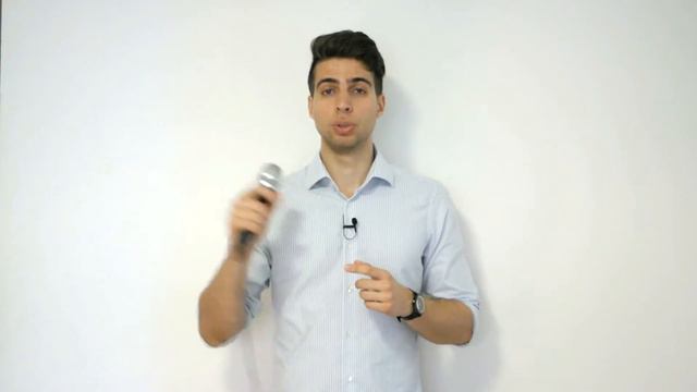 How to hold the MIC when PRESENTING смотреть онлайн