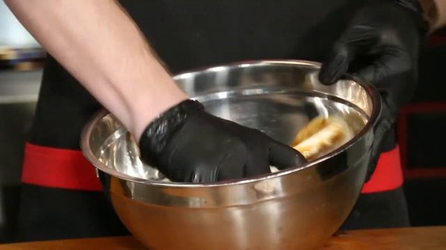 Стейки Шортлойн и Рибай с черно-перечным соусом смотреть онлайн