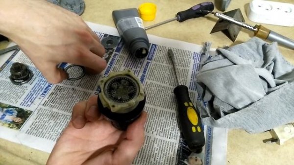 Разборка,смазка и сборка редуктора шуруповерта  Интерскол ДА-10/14,4МЗ