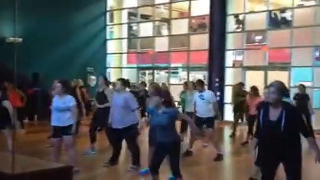 Zumba with Iris смотреть онлайн