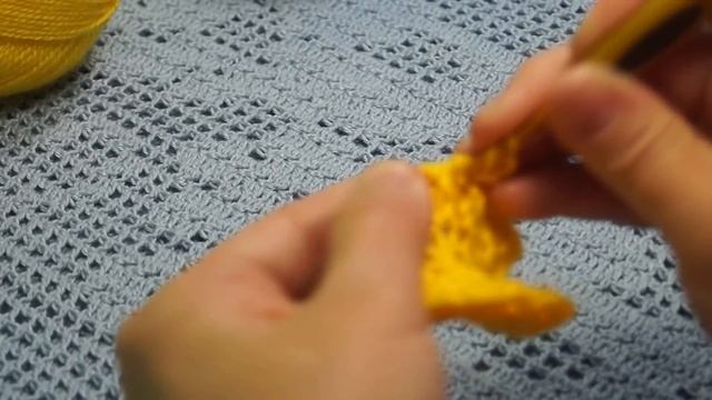 Рельефная шапочка- берет крючком 1 часть -Relief cap- takes Crochet (Шапка #36) смотреть онлайн
