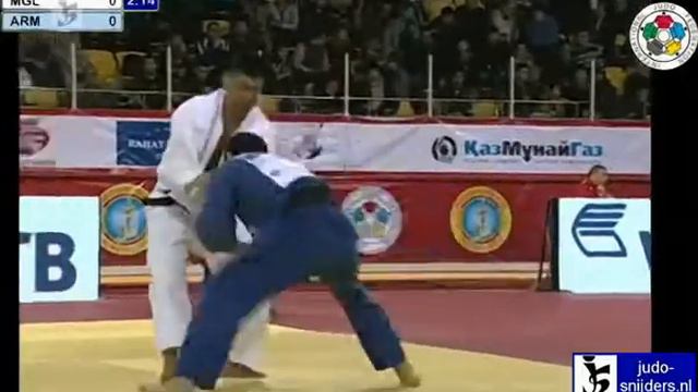 Tsagaanbaatar Khashbaatar (MGL) - Armen Nazaryan (ARM) [-66kg] смотреть онлайн