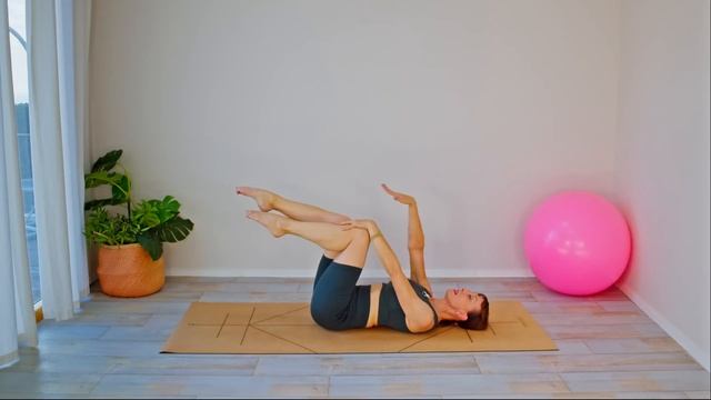 Pilates For Seniors 60+ | 25 Minute Gentle Pilates Workout And Stretch