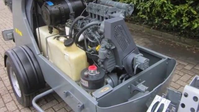 Putzmeister Mixokret M 740 DB (2010 г / 1688 мч / со скипом) — 27 500 евро смотреть онлайн