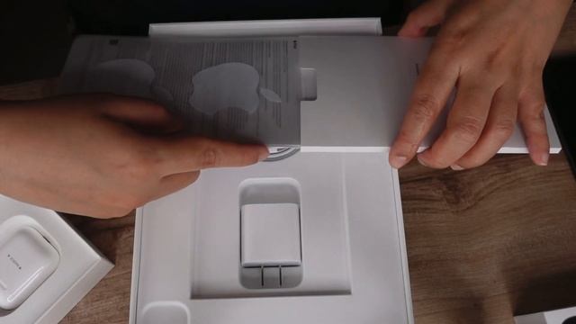 UNBOXING iPAD PRO 11” 2021 (CHIP M1) ¿PARA DISEÑAR o ILUSTRAR? + APPLE PENCIL 2 Y AIRPODS 2 смотреть онлайн