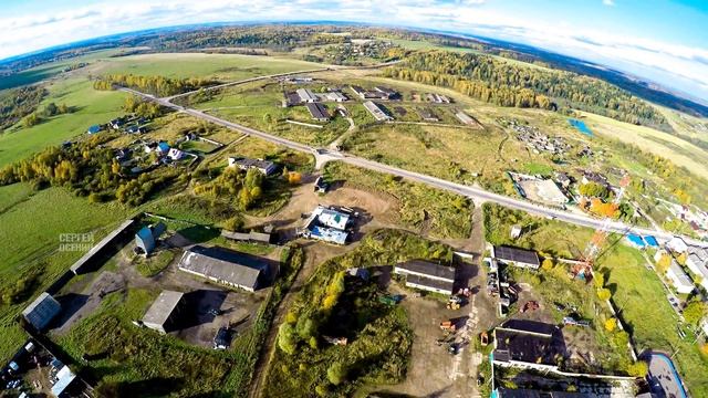 Орешки вид деревни сверху в 4К. Населенные пункты Рузского района Московской области. 08 10 2017 г. смотреть онлайн