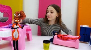 Леди Баг и Рена Руж в СПА-салоне. Видео для девочек