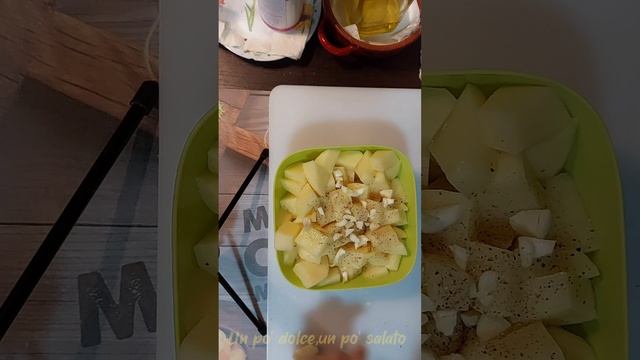 КАРТОФЕЛЬ,ЗАПЕЧЕННЫЙ С ЧЕСНОКОМ, МАСЛОМ И РОЗМАРИНОМ/ PATATE COTTE CON AGLIO, OLIO E ROSMARINO смотреть онлайн