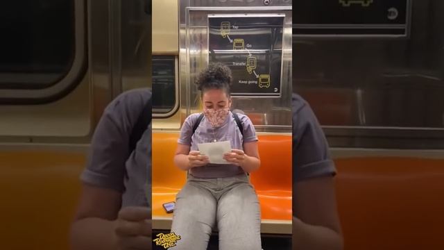 I drew a stranger with REAL horns and got his reaction (plus more strangers!) смотреть онлайн