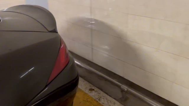 ЗАБРОШЕННЫЙ C CLASS НА ПАРКИНГЕ ТЦ ГАГАРИНСКИЙ