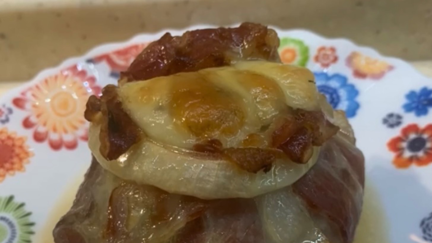 Мясные шарики с начинкой в духовке смотреть онлайн