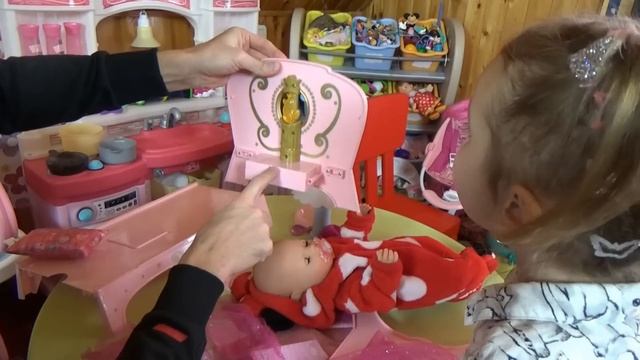 Катя и новая кроватка для куклы смотреть онлайн