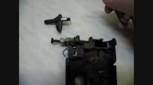 DUSTER Концевик багажника