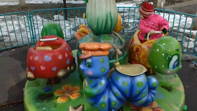 Дашуля на каруселях смотреть онлайн