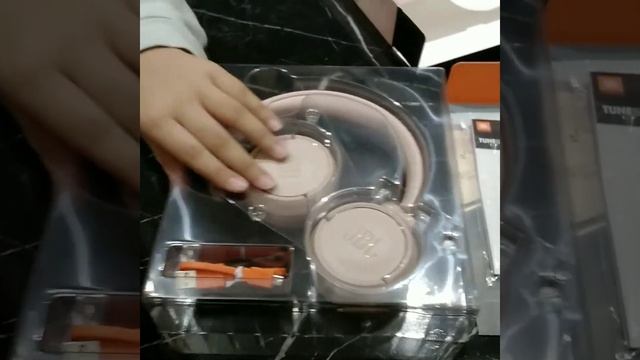 JBL Headphones tune 560bt ❤ смотреть онлайн