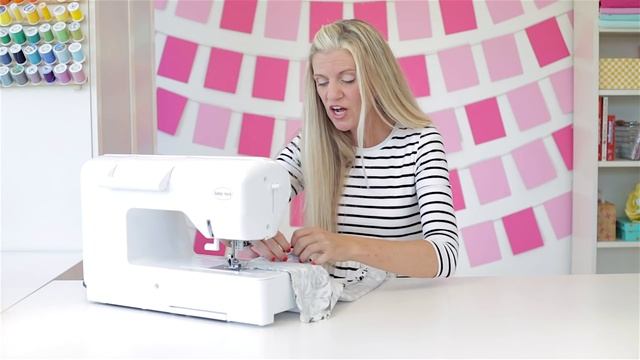 How to Sew a Pair of Leggings, two ways---for any age! смотреть онлайн