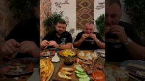 Как правильно есть хинкали в Дубаи. Ресторан кавказской кухни. В гостях у подписчика Рафаэля.