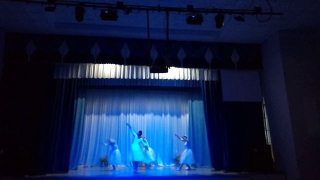 Вальс. Образцовый хореографический ансамбль "Звёздочки", руководитель Лангольф Римма Рафиковна. смотреть онлайн