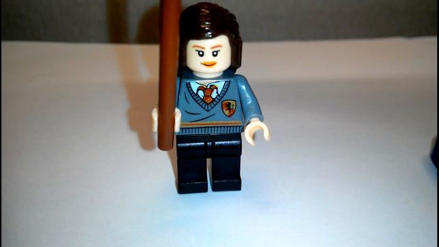 Обзор минифигурки LEGO Гермиона Грейнджер смотреть онлайн