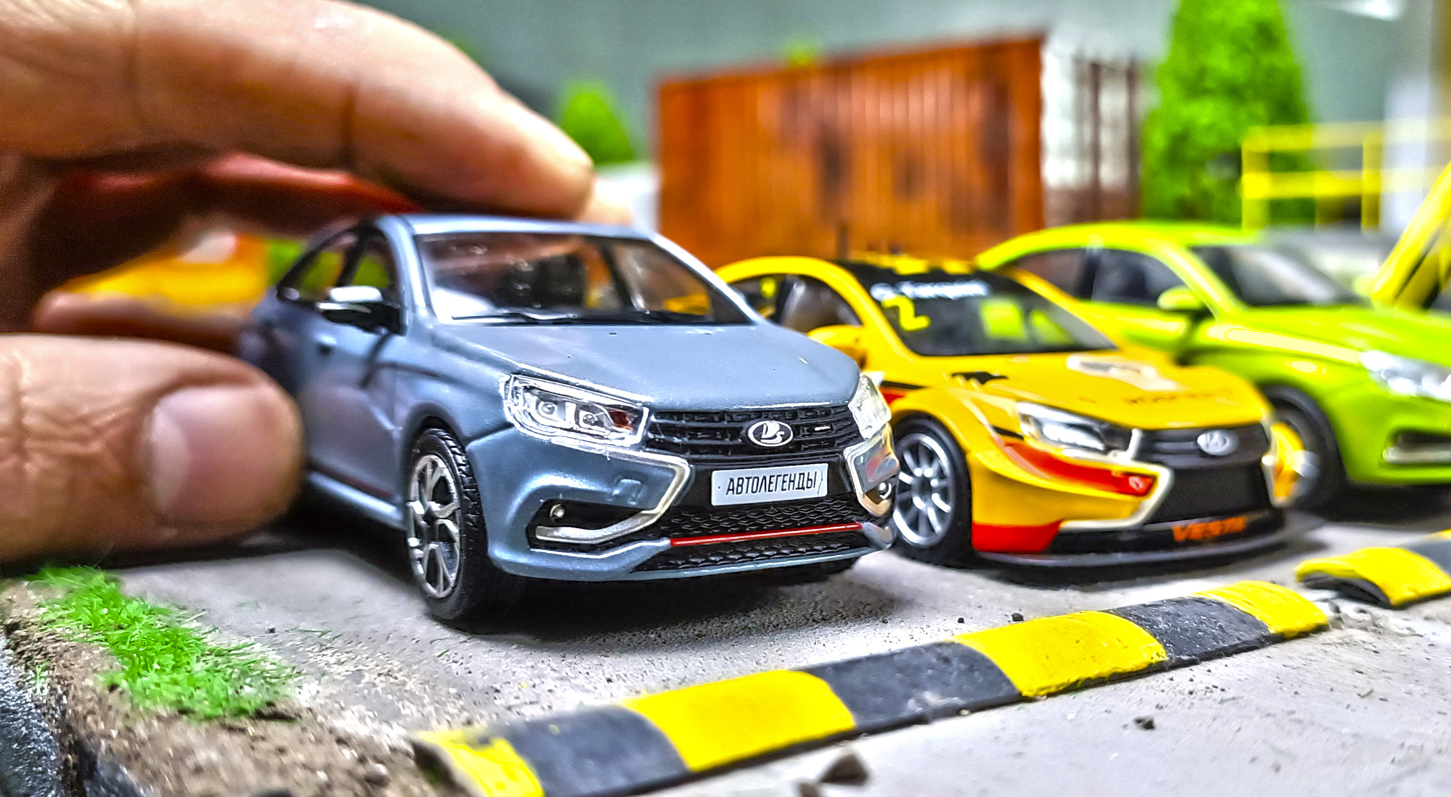 Едет ЛАДА ВЕСТА СПОРТ! Новые Автолегенды №22. Про машинки. смотреть онлайн