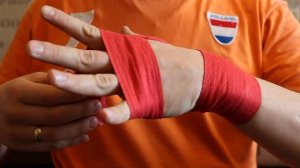 Как правильно наматывать боксерские бинты