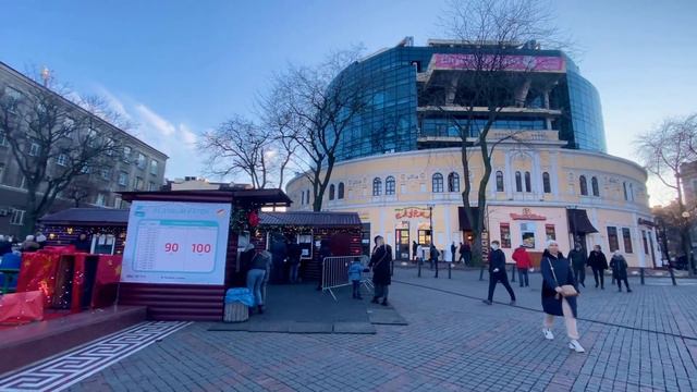 ОДЕССА 9 ЯНВАРЯ 2021🎄❗️ДЕРИБАСОВСКАЯ❗️КАТОК НА ГРЕЧЕСКОЙ ПЛОЩАДИ⛸❗️ГАВАННАЯ❗️ODESSA 9 JANUARY 2021 смотреть онлайн