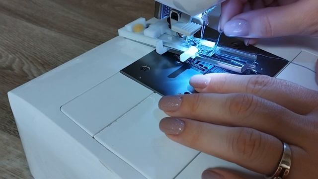 Как делать петли на швейной машине SINGER Quantum Stylist 9960