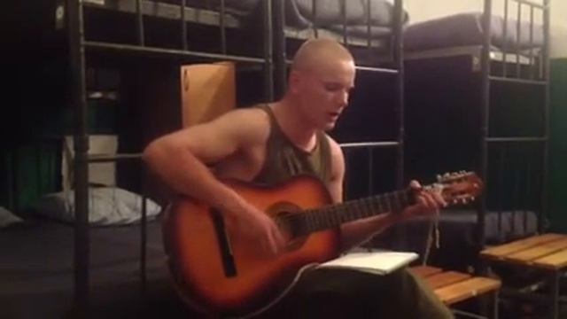 Круто поет!красивый парень с восхитительным голосом!!!гитара.уматно смотреть онлайн