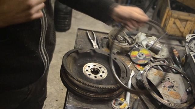 Проточка маховика AUDI A6 під новий вінець смотреть онлайн