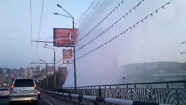 Фонтан на Некрасовском путепроводе.mp4 смотреть онлайн