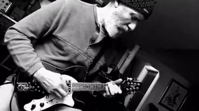 Mandocaster Clean Funk Sounds смотреть онлайн