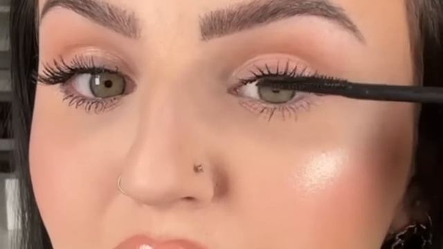 JEFFREE STAR ATTACKS HAILEY BIEBER BRAND смотреть онлайн