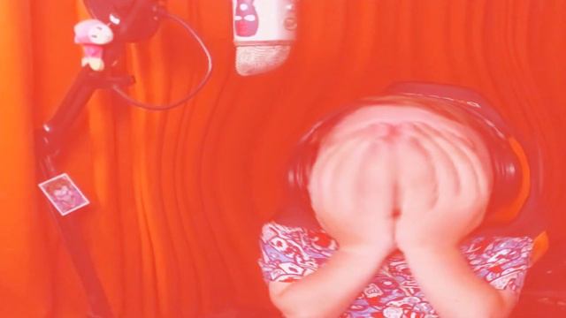 ПЯТЁРКА БОЛЬШЕ НЕ МАТЕРИТСЯ?! | БОМБИТ НА ЛЕМИКСА | ПОЁТ В КАРАОКЕ | /Нарезки со стримов ФУГА ТВ\ # смотреть онлайн