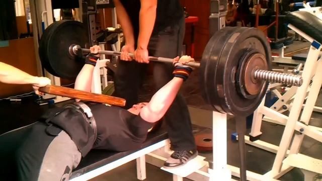 Оганнисян Давит, Жим в майке 155*2(16.11.2013) смотреть онлайн