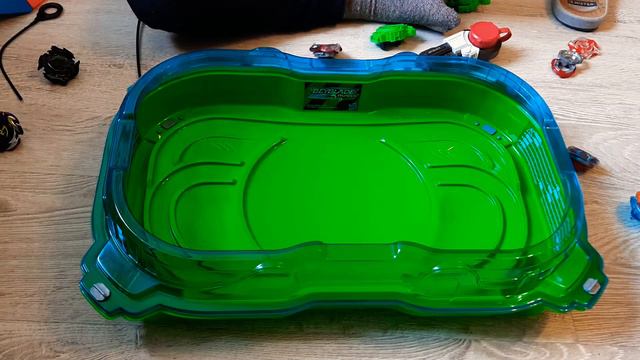 Бейблэйд бёрст турбо, играю в Волочки! Почему бы и нет смотреть онлайн