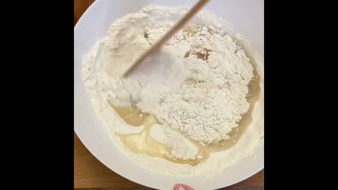 5 минут на замес теста, а результат - сочная картофельная начинка в хрустящем тесте смотреть онлайн