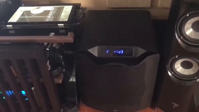 Focal 1028be powered by Merrill Taranis and McIntosh 6700 playing Tidal смотреть онлайн