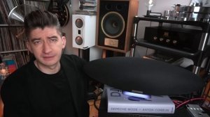 Беспроводная акустическая система Bowers&Wilkins Zeppelin и всемирная история звука для телефонов