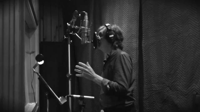 Paul McCartney - The Christmas Song (Chestnuts Roasting On An Open Fire)