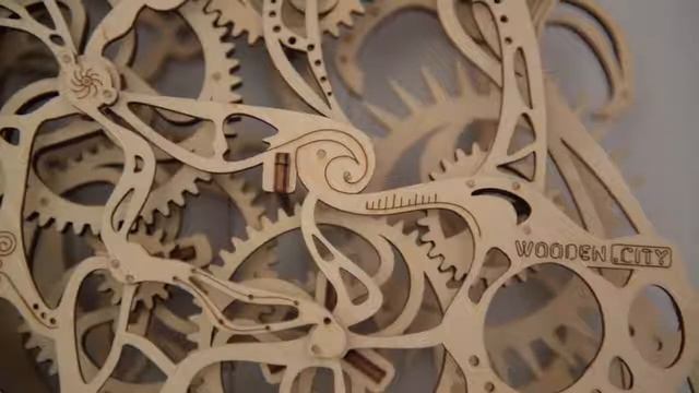 Красивый, резной Маятник от Wooden City смотреть онлайн