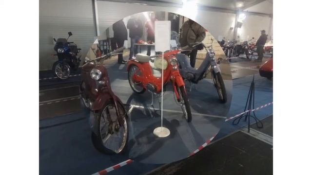 Выставка мотоциклов ява в Сокольниках . 75 лет мироной истории 1946-2021 смотреть онлайн