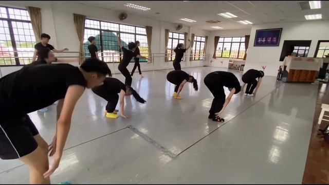 Adele - Someone Like you - Contemporary Dance choreography by The Dance Academy ( Kuching ) смотреть онлайн