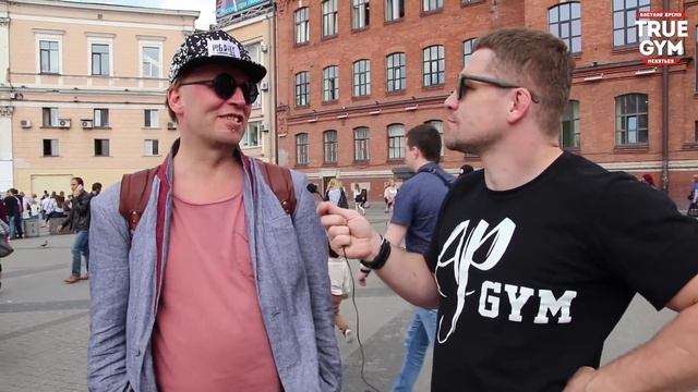 Бойцы докопались до прохожих / Дагестанцы и русские против гопников смотреть онлайн